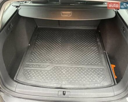 Чорний Фольксваген Гольф, об'ємом двигуна 1.6 л та пробігом 250 тис. км за 9900 $, фото 39 на Automoto.ua