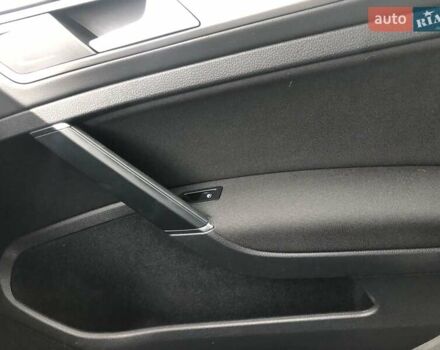 Чорний Фольксваген Гольф, об'ємом двигуна 2 л та пробігом 221 тис. км за 13400 $, фото 13 на Automoto.ua