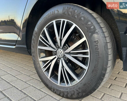 Черный Фольксваген Гольф, объемом двигателя 1.6 л и пробегом 235 тыс. км за 13700 $, фото 32 на Automoto.ua