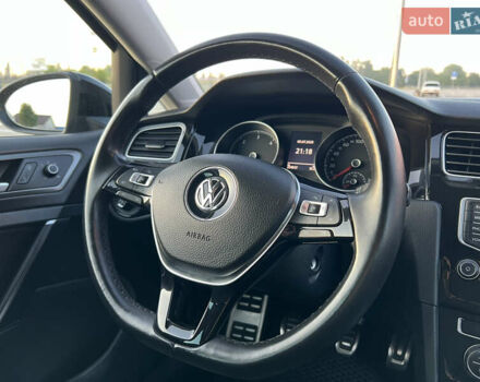 Черный Фольксваген Гольф, объемом двигателя 1.6 л и пробегом 235 тыс. км за 13700 $, фото 21 на Automoto.ua