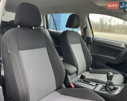 Чорний Фольксваген Гольф, об'ємом двигуна 1.6 л та пробігом 250 тис. км за 9900 $, фото 52 на Automoto.ua