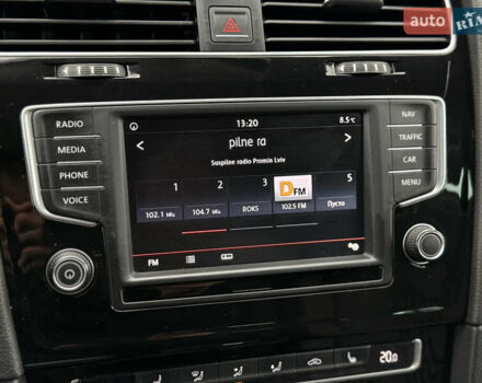 Черный Фольксваген Гольф, объемом двигателя 2 л и пробегом 236 тыс. км за 12450 $, фото 41 на Automoto.ua