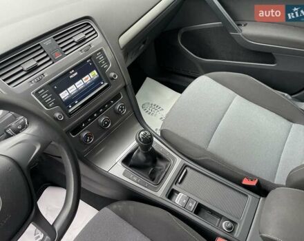 Чорний Фольксваген Гольф, об'ємом двигуна 1.6 л та пробігом 250 тис. км за 9900 $, фото 24 на Automoto.ua