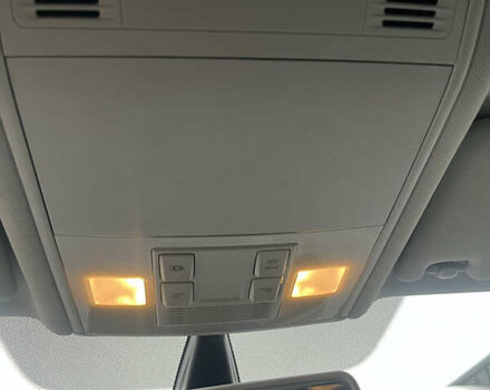 Черный Фольксваген Гольф, объемом двигателя 1.6 л и пробегом 246 тыс. км за 10150 $, фото 31 на Automoto.ua