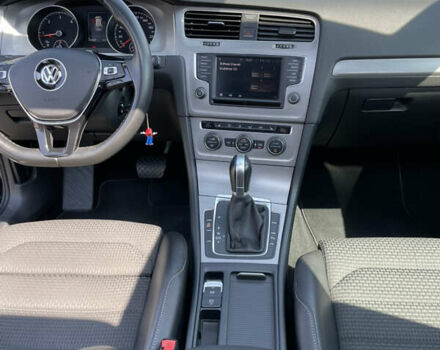 Чорний Фольксваген Гольф, об'ємом двигуна 1.6 л та пробігом 237 тис. км за 12750 $, фото 12 на Automoto.ua