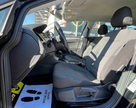 Черный Фольксваген Гольф, объемом двигателя 1.4 л и пробегом 215 тыс. км за 10300 $, фото 16 на Automoto.ua