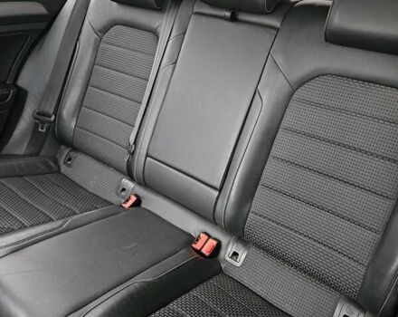 Черный Фольксваген Гольф, объемом двигателя 1.97 л и пробегом 213 тыс. км за 13500 $, фото 12 на Automoto.ua