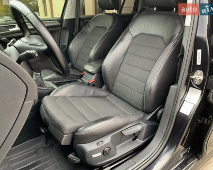 Черный Фольксваген Гольф, объемом двигателя 2 л и пробегом 260 тыс. км за 11399 $, фото 24 на Automoto.ua