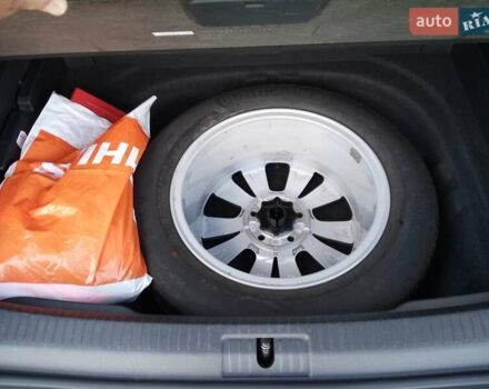 Черный Фольксваген Гольф, объемом двигателя 1.6 л и пробегом 221 тыс. км за 11100 $, фото 8 на Automoto.ua