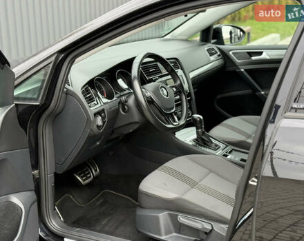 Черный Фольксваген Гольф, объемом двигателя 2 л и пробегом 236 тыс. км за 12450 $, фото 11 на Automoto.ua