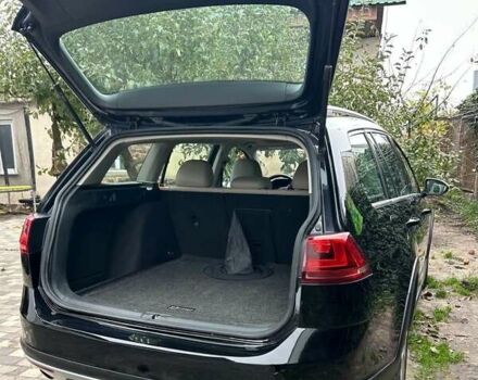 Черный Фольксваген Гольф, объемом двигателя 1.8 л и пробегом 197 тыс. км за 10800 $, фото 12 на Automoto.ua