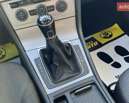 Черный Фольксваген Гольф, объемом двигателя 0 л и пробегом 215 тыс. км за 10300 $, фото 11 на Automoto.ua