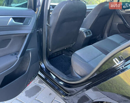 Черный Фольксваген Гольф, объемом двигателя 1.6 л и пробегом 206 тыс. км за 10500 $, фото 67 на Automoto.ua