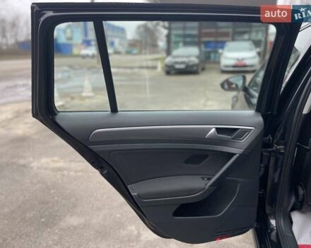 Чорний Фольксваген Гольф, об'ємом двигуна 1.6 л та пробігом 250 тис. км за 9900 $, фото 29 на Automoto.ua