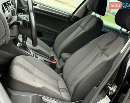 Черный Фольксваген Гольф, объемом двигателя 2 л и пробегом 236 тыс. км за 12450 $, фото 15 на Automoto.ua