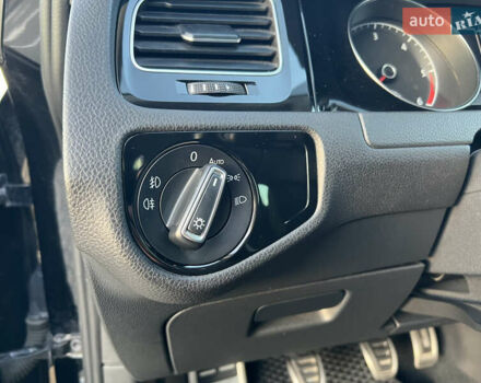 Черный Фольксваген Гольф, объемом двигателя 1.6 л и пробегом 235 тыс. км за 13700 $, фото 25 на Automoto.ua