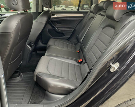 Черный Фольксваген Гольф, объемом двигателя 2 л и пробегом 260 тыс. км за 11399 $, фото 26 на Automoto.ua