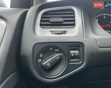 Чорний Фольксваген Гольф, об'ємом двигуна 1.6 л та пробігом 250 тис. км за 9900 $, фото 16 на Automoto.ua