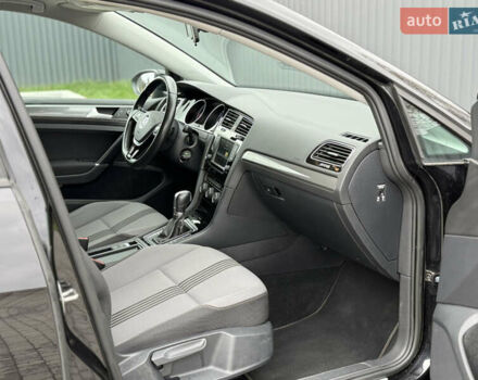 Черный Фольксваген Гольф, объемом двигателя 2 л и пробегом 236 тыс. км за 12450 $, фото 27 на Automoto.ua