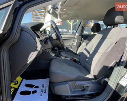 Черный Фольксваген Гольф, объемом двигателя 0 л и пробегом 215 тыс. км за 10300 $, фото 16 на Automoto.ua