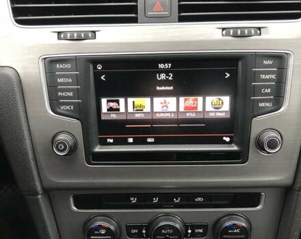 Чорний Фольксваген Гольф, об'ємом двигуна 2 л та пробігом 221 тис. км за 13400 $, фото 15 на Automoto.ua