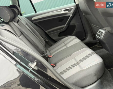 Черный Фольксваген Гольф, объемом двигателя 2 л и пробегом 236 тыс. км за 12450 $, фото 24 на Automoto.ua