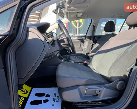 Черный Фольксваген Гольф, объемом двигателя 1.4 л и пробегом 215 тыс. км за 9900 $, фото 7 на Automoto.ua