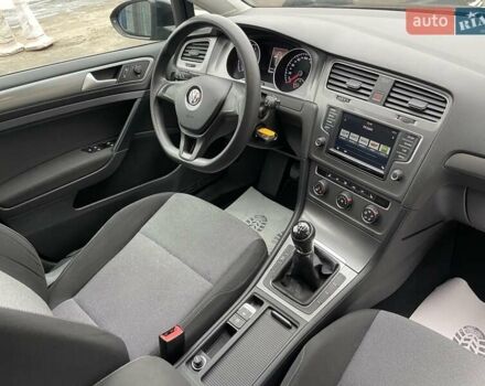 Чорний Фольксваген Гольф, об'ємом двигуна 1.6 л та пробігом 250 тис. км за 9900 $, фото 56 на Automoto.ua