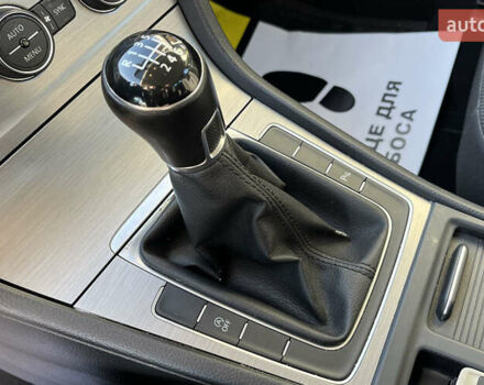 Черный Фольксваген Гольф, объемом двигателя 0 л и пробегом 215 тыс. км за 10300 $, фото 12 на Automoto.ua