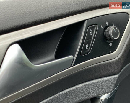 Черный Фольксваген Гольф, объемом двигателя 2 л и пробегом 260 тыс. км за 11399 $, фото 38 на Automoto.ua