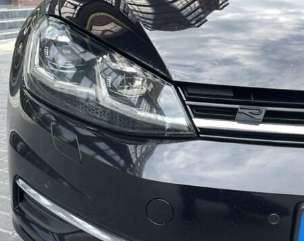 Черный Фольксваген Гольф, объемом двигателя 1.6 л и пробегом 248 тыс. км за 15800 $, фото 1 на Automoto.ua