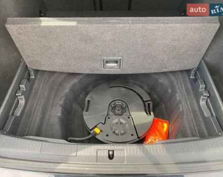 Черный Фольксваген Гольф, объемом двигателя 2 л и пробегом 205 тыс. км за 16500 $, фото 13 на Automoto.ua