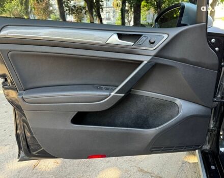 Черный Фольксваген Гольф, объемом двигателя 1.8 л и пробегом 142 тыс. км за 15690 $, фото 11 на Automoto.ua