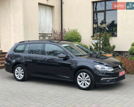 Черный Фольксваген Гольф, объемом двигателя 1.6 л и пробегом 224 тыс. км за 13650 $, фото 10 на Automoto.ua