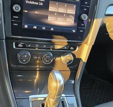 Черный Фольксваген Гольф, объемом двигателя 1.6 л и пробегом 251 тыс. км за 13500 $, фото 7 на Automoto.ua