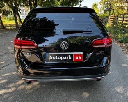 Черный Фольксваген Гольф, объемом двигателя 1.8 л и пробегом 142 тыс. км за 15690 $, фото 7 на Automoto.ua
