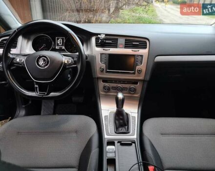 Черный Фольксваген Гольф, объемом двигателя 1.6 л и пробегом 245 тыс. км за 11555 $, фото 18 на Automoto.ua