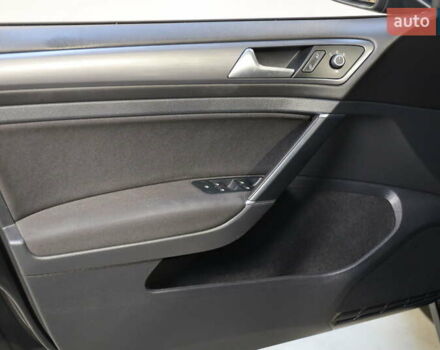 Чорний Фольксваген Гольф, об'ємом двигуна 1.6 л та пробігом 194 тис. км за 14800 $, фото 10 на Automoto.ua