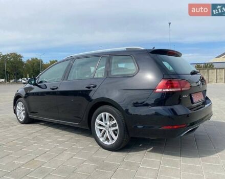 Черный Фольксваген Гольф, объемом двигателя 2 л и пробегом 205 тыс. км за 16500 $, фото 1 на Automoto.ua