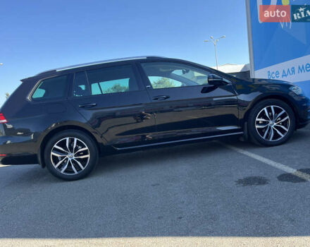 Черный Фольксваген Гольф, объемом двигателя 1.6 л и пробегом 224 тыс. км за 13000 $, фото 18 на Automoto.ua