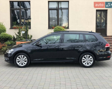 Черный Фольксваген Гольф, объемом двигателя 1.6 л и пробегом 224 тыс. км за 13650 $, фото 2 на Automoto.ua