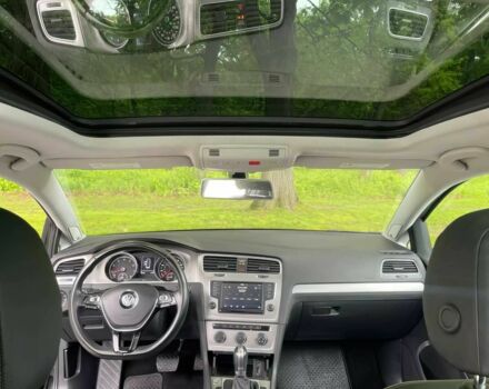 Черный Фольксваген Гольф, объемом двигателя 1.8 л и пробегом 66 тыс. км за 2700 $, фото 11 на Automoto.ua