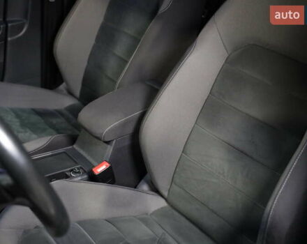 Чорний Фольксваген Гольф, об'ємом двигуна 1.6 л та пробігом 194 тис. км за 14800 $, фото 21 на Automoto.ua