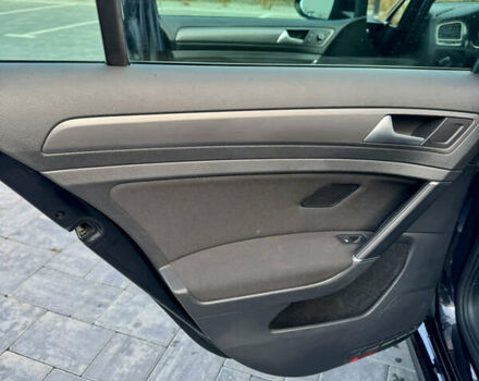 Черный Фольксваген Гольф, объемом двигателя 1.6 л и пробегом 245 тыс. км за 13500 $, фото 25 на Automoto.ua