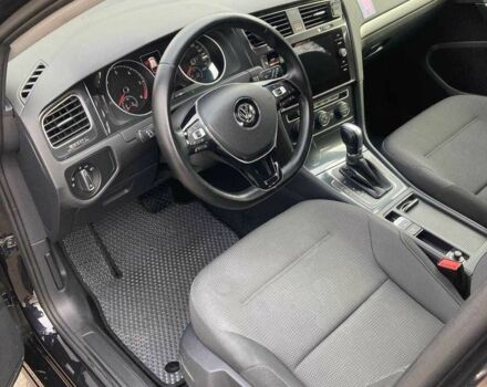 Черный Фольксваген Гольф, объемом двигателя 1.6 л и пробегом 192 тыс. км за 12000 $, фото 7 на Automoto.ua