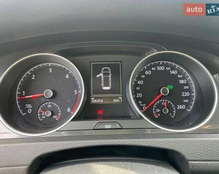 Черный Фольксваген Гольф, объемом двигателя 2 л и пробегом 205 тыс. км за 16500 $, фото 5 на Automoto.ua