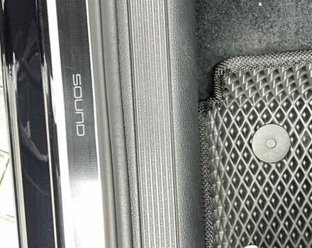 Черный Фольксваген Гольф, объемом двигателя 1.6 л и пробегом 248 тыс. км за 15800 $, фото 24 на Automoto.ua