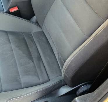 Черный Фольксваген Гольф, объемом двигателя 1.6 л и пробегом 251 тыс. км за 13500 $, фото 9 на Automoto.ua