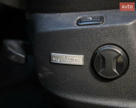 Чорний Фольксваген Гольф, об'ємом двигуна 1.6 л та пробігом 194 тис. км за 14800 $, фото 23 на Automoto.ua