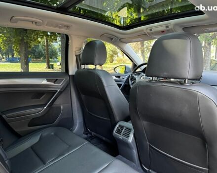 Черный Фольксваген Гольф, объемом двигателя 1.8 л и пробегом 142 тыс. км за 15690 $, фото 27 на Automoto.ua